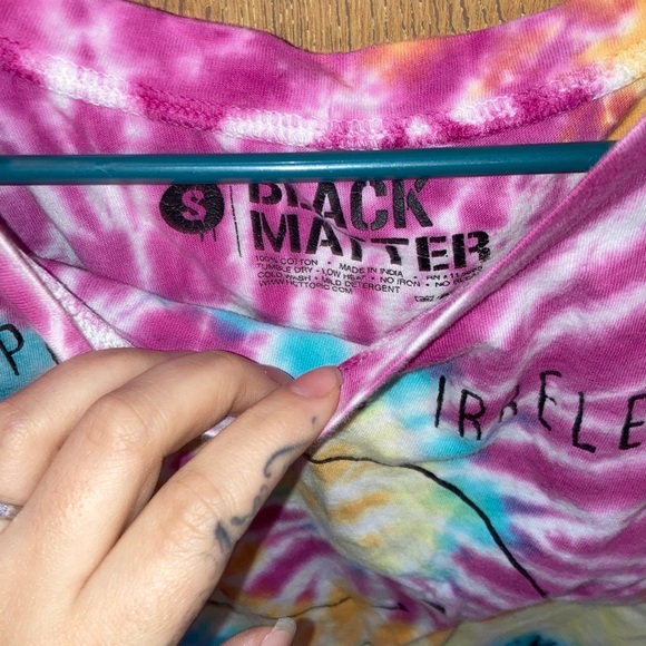 Crop Top - Picture 2 of 2